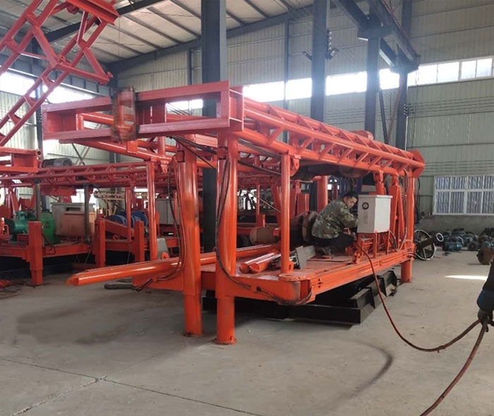 液压步履式打桩机